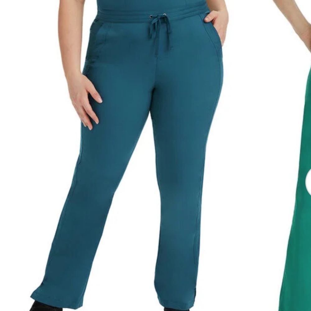 Healing Hands Women’s Taylor scrub pant in Caribbean size Small Petite 29”inseam